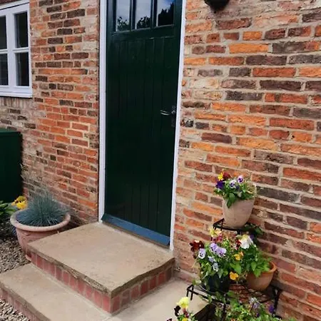 Vavasour At The Red House Estate