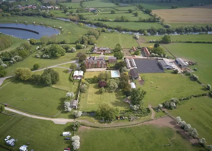 Vavasour At The Red House Estate * York