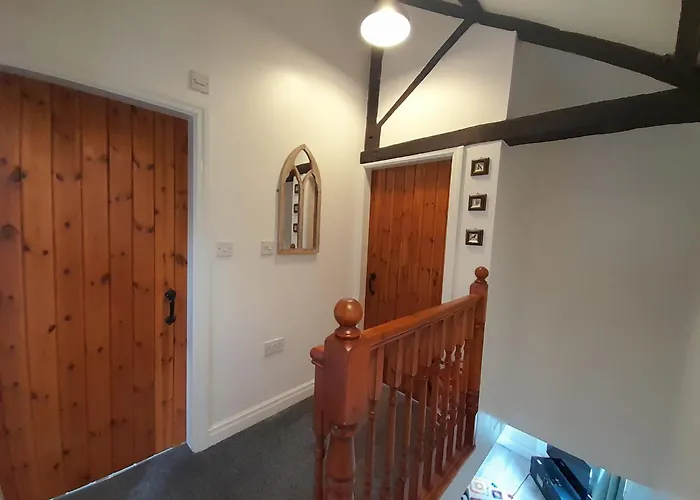 Vavasour At The Red House Estate *