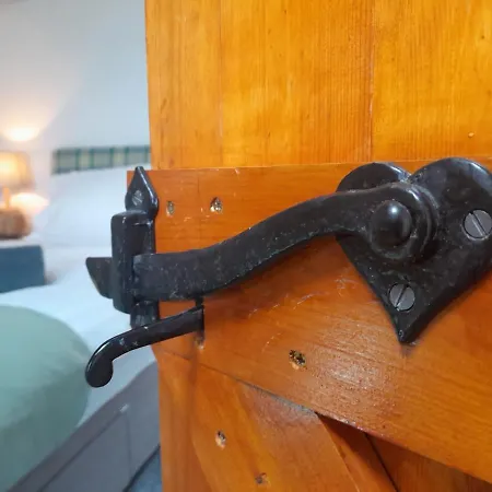 Vavasour At The Red House Estate *